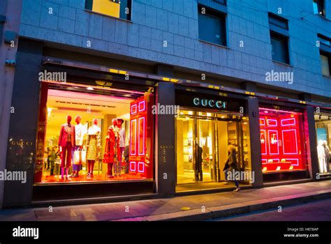 gucci store milano montenapoleone|gucci napoleone italy.